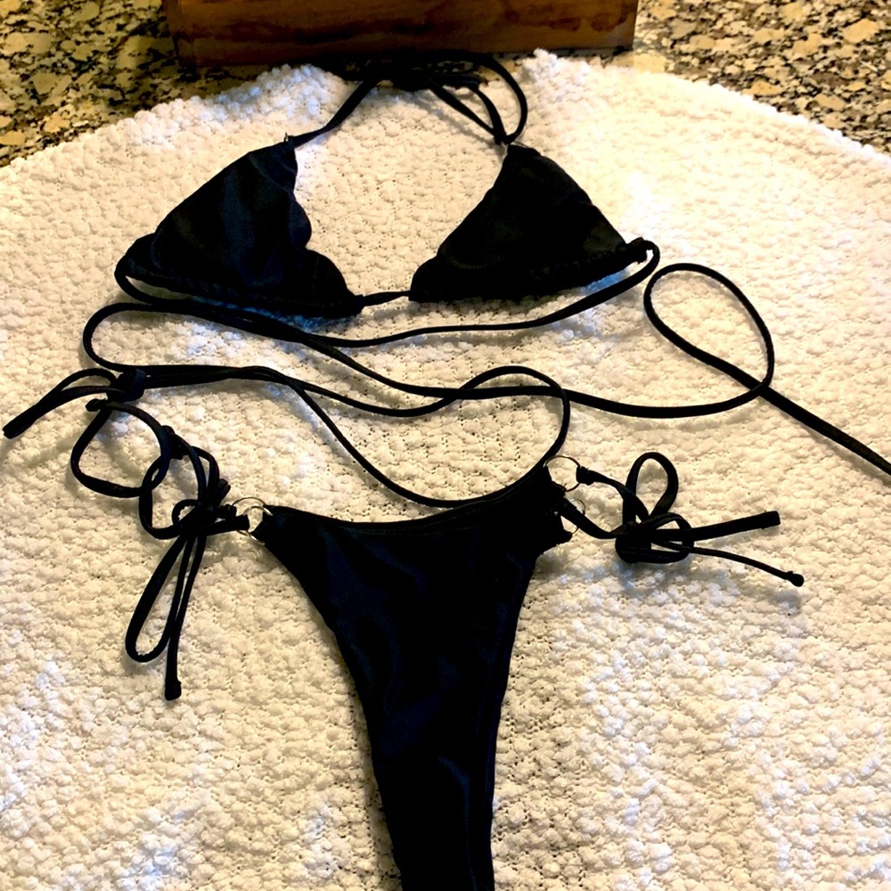 Black Bikini